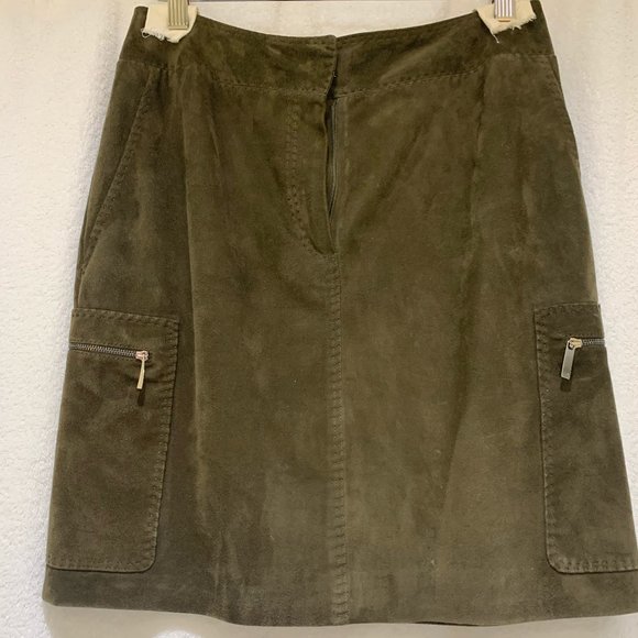 Max Mara | 100% Leather Suede Cargo Skirt Size 6 - Picture 1 of 3